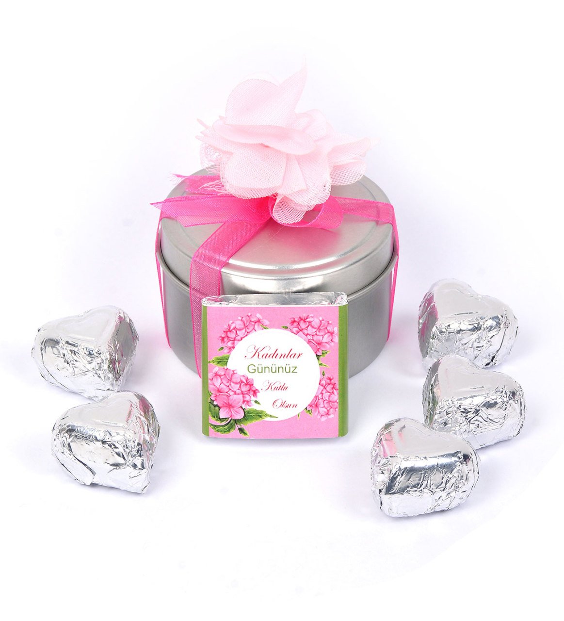 Metal kutuda Kadınlar Günü Çikolata